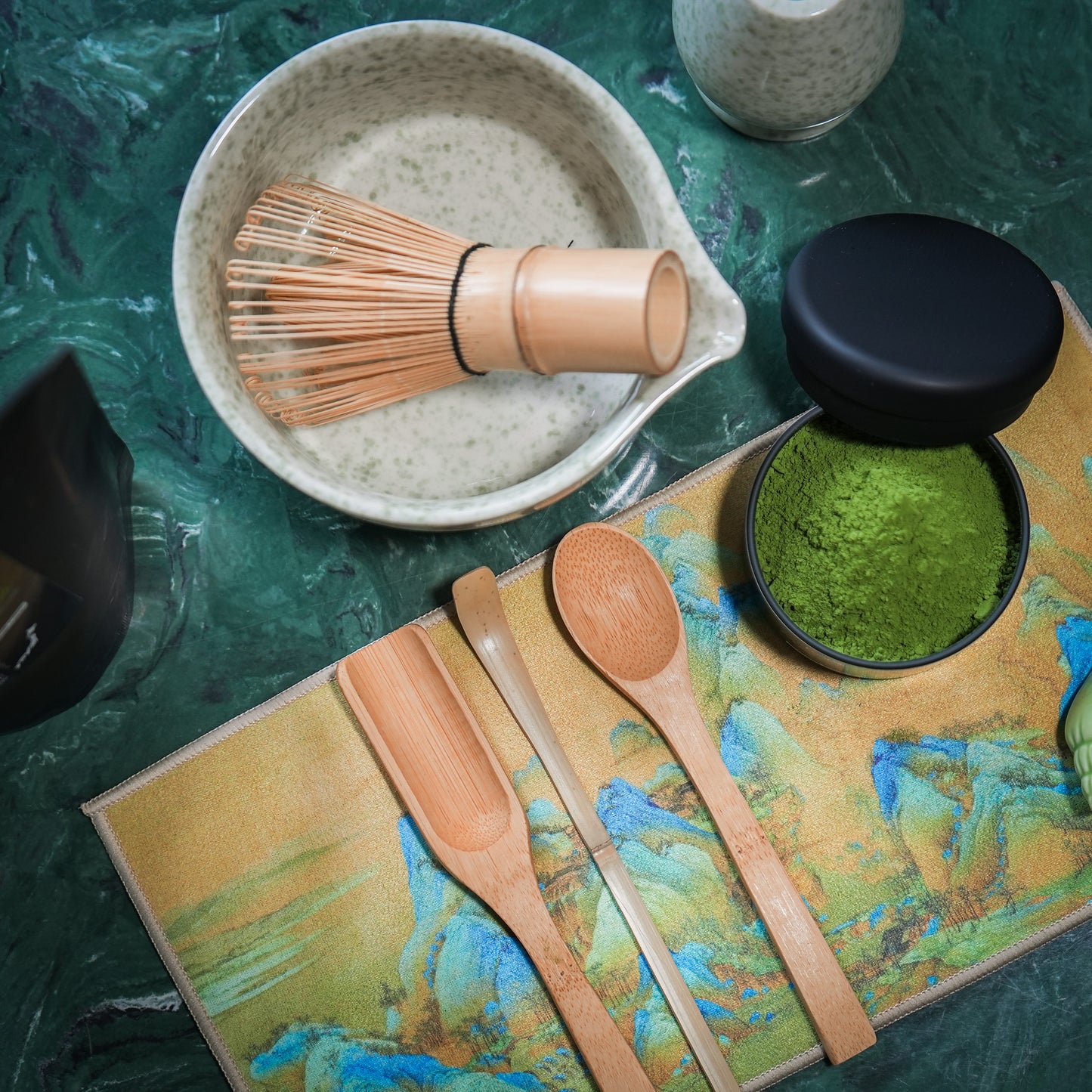 Coradoma® Ceremonial Grade Matcha – Reines Matcha-Pulver aus Japan Shizuoka erste Ernte – 40g Dose / 100g Beutel